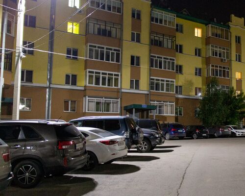 Иркутск - Светодиодное освещение дворовой территории жилищного комплекаса.